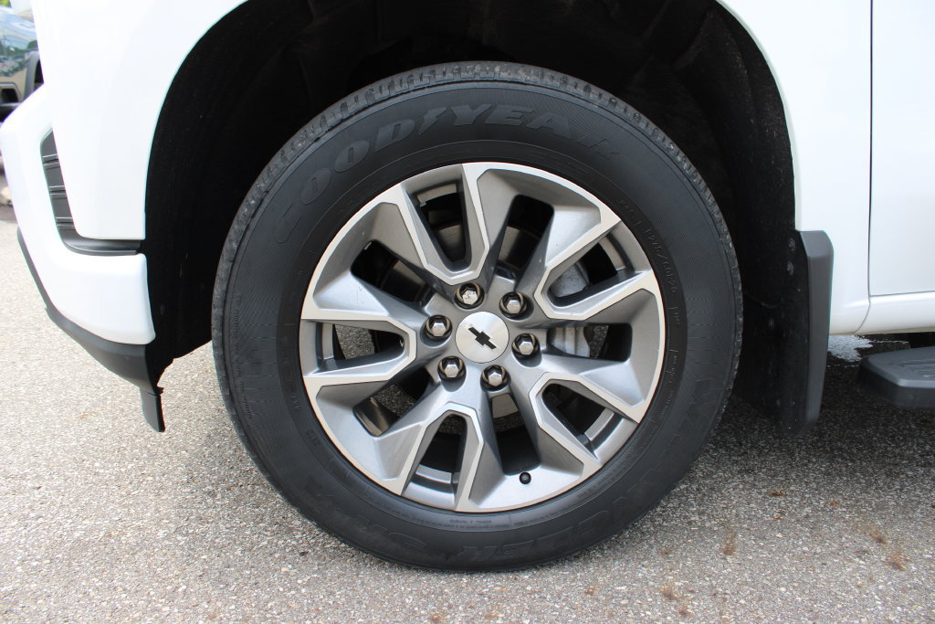 Certified 2019 Chevrolet Silverado 1500 RST AWD/4WD image 26