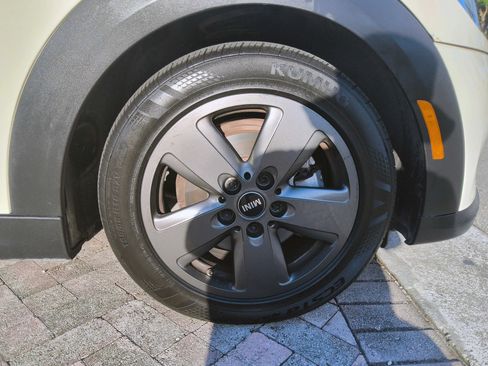 Used 2023 MINI Cooper 4-Door Hardtop FWD image 48