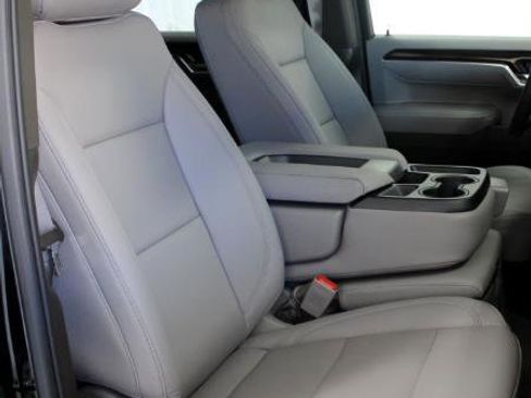 New 2025 Chevrolet Silverado 1500 LT image 22