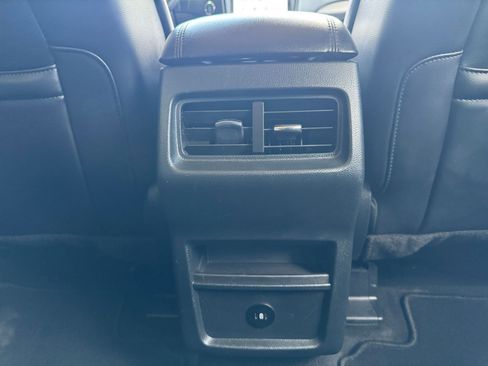 Used 2024 Ford Edge SEL image 34