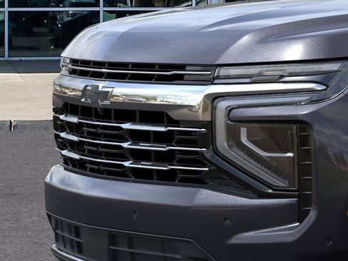 New 2026 Chevrolet Suburban LT w/ Comfort Package RWD image 32