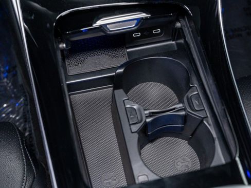 Used 2025 Mercedes-Benz C 300 Sedan image 22