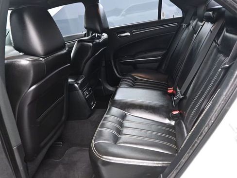 Used 2019 Chrysler 300 S w/ S Model Appearance Package image 9