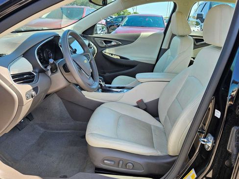 Used 2024 Chevrolet Malibu LT FWD image 16