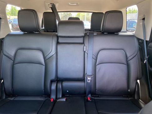 Certified 2025 Nissan Pathfinder SL AWD/4WD image 11