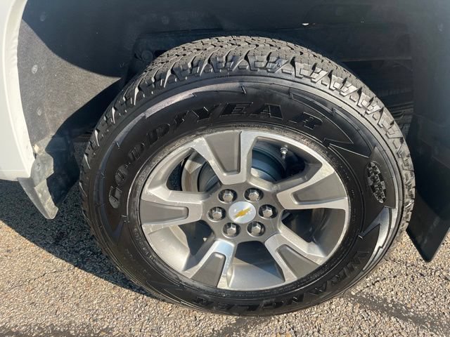 Used 2017 Chevrolet Colorado Z71 AWD/4WD image 7