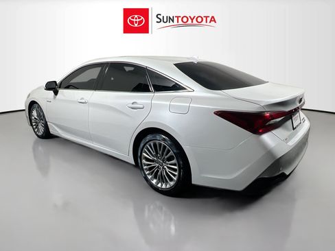 Used 2021 Toyota Avalon Limited w/ Advanced Safety Package FWD image 6