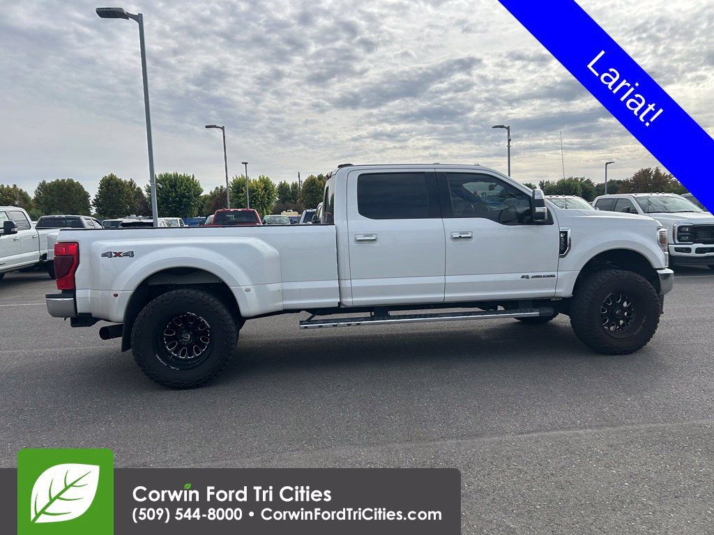 Used 2020 Ford F350 Lariat w/ Lariat Ultimate Package AWD/4WD image 3