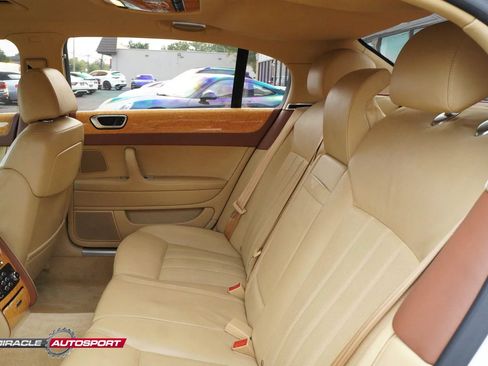 Used 2006 Bentley Flying Spur Flying Spur AWD/4WD image 25