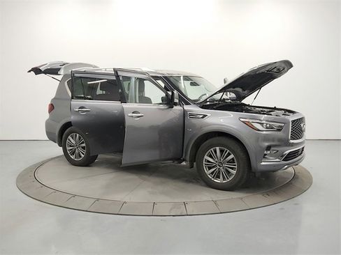Used 2019 INFINITI QX80 Luxe image 9
