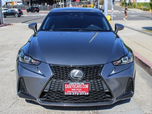 Used 2018 Lexus IS 300 F Sport RWD image 9