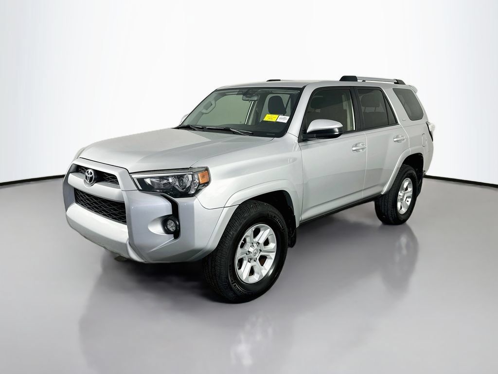Used 2019 Toyota 4Runner SR5 AWD/4WD image 3