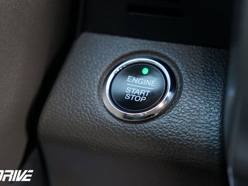 Used 2021 Ford Expedition XLT image 26