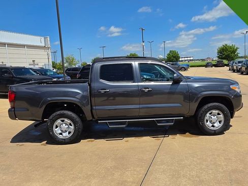 Used 2021 Toyota Tacoma SR AWD/4WD image 6