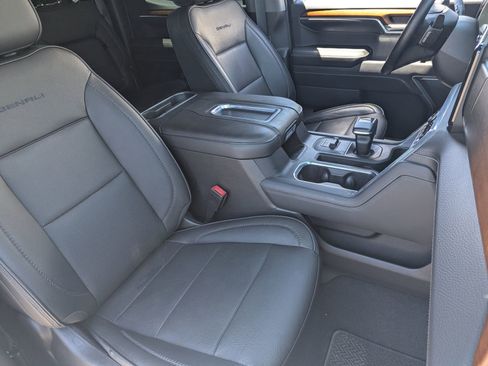 Used 2022 GMC Sierra 1500 Denali AWD/4WD image 10