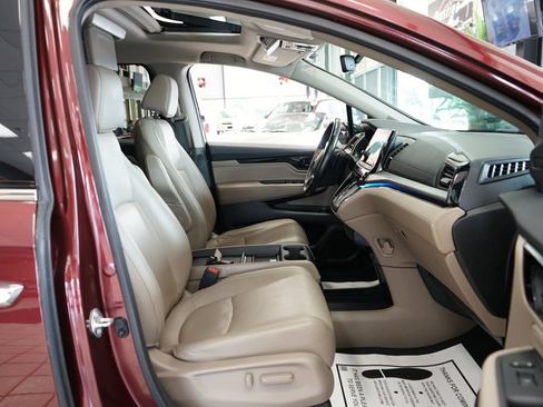 Used 2018 Honda Odyssey Elite image 48