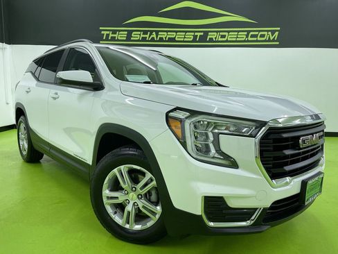 Used 2023 GMC Terrain SLE w/ Driver Convenience Package image 1