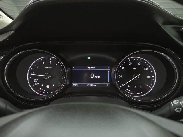 Used 2022 Buick Encore GX Essence FWD image 23