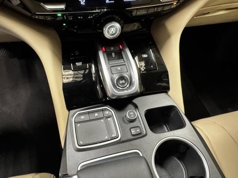 Certified 2023 Acura MDX FWD w/ Technology Package image 16