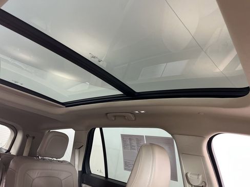 Used 2021 Lincoln Aviator Grand Touring w/ Elements Package Plus image 13