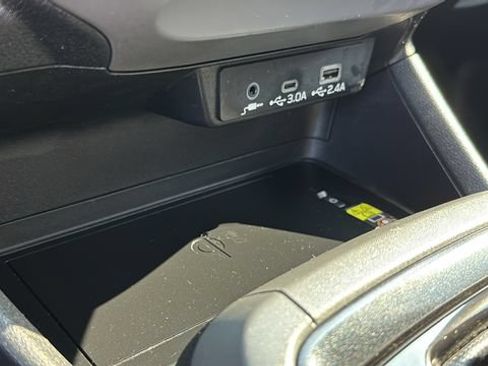 Used 2024 Subaru Crosstrek 2.5i Limited AWD/4WD image 21