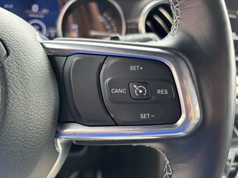 Used 2023 Jeep Wrangler Unlimited Sahara w/ Cold Weather Group AWD/4WD image 20