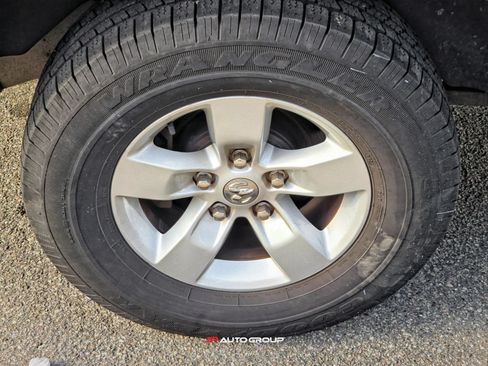 Used 2016 RAM 1500 Express RWD image 11