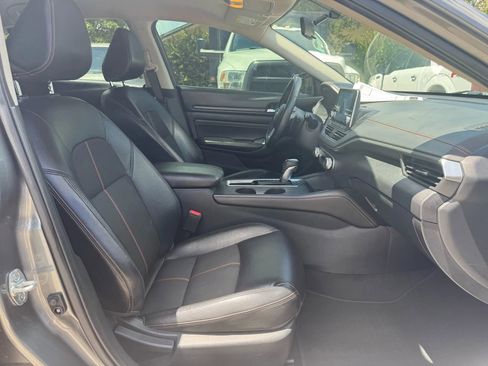 Used 2019 Nissan Altima 2.5 SR image 17