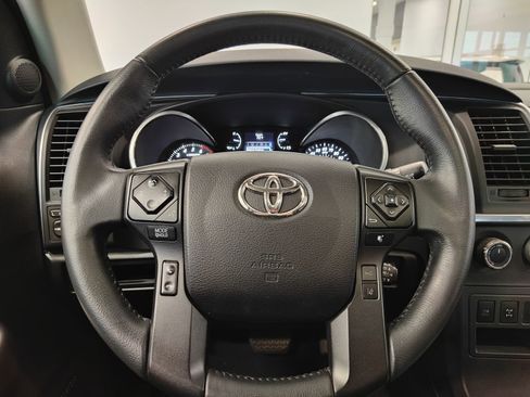 Used 2021 Toyota Sequoia TRD Pro AWD/4WD image 27