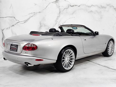 Used 2001 Jaguar XK8 Convertible RWD image 14