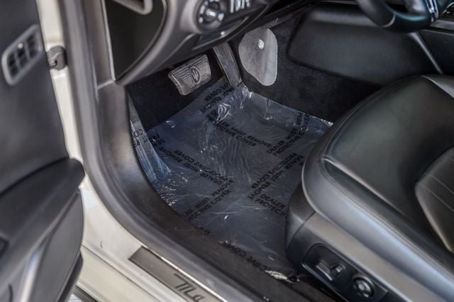 Used 2018 Maserati Ghibli RWD image 38