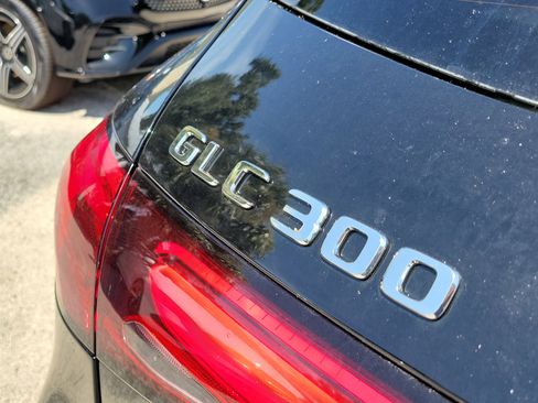 Certified 2025 Mercedes-Benz GLC 300 image 6