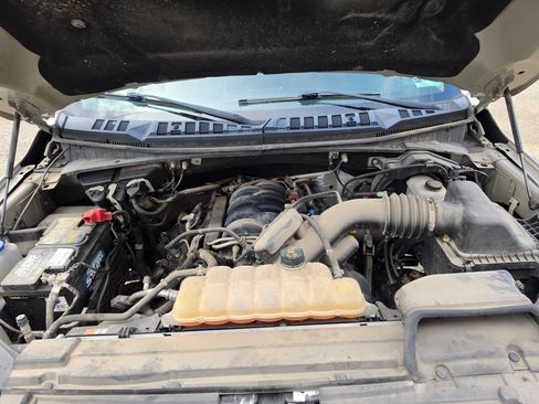 Used 2018 Ford F150 XLT AWD/4WD image 9