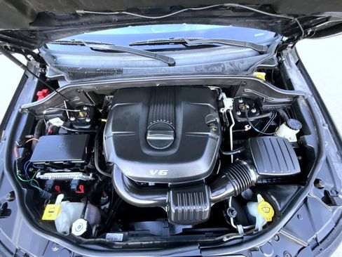 Used 2014 Jeep Grand Cherokee Overland AWD/4WD image 26
