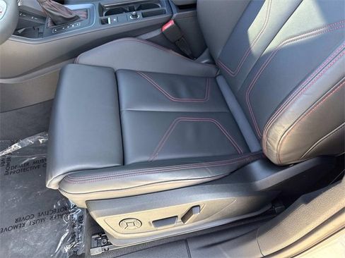Certified 2025 Audi Q3 2.0T Premium Plus w/ Premium Plus Package image 26