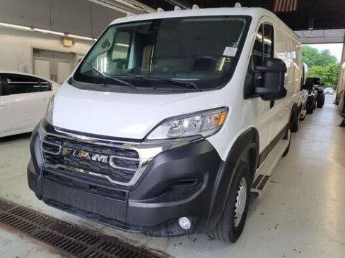 Used 2025 RAM ProMaster 2500 w/ U-Haul Equipment Group FWD image 1