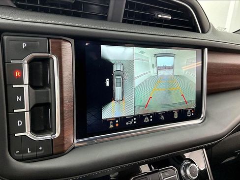 Used 2023 GMC Yukon Denali Ultimate image 21
