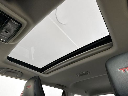 Certified 2023 Toyota 4Runner TRD Off-Road Premium w/ Moonroof Package image 6