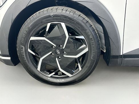 Used 2024 Hyundai Ioniq 5 SEL RWD image 11