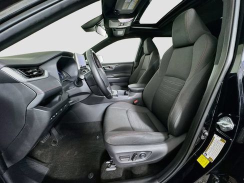 Used 2023 Toyota RAV4 SE w/ Weather & Moonroof Package AWD/4WD image 18