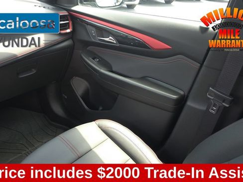 Used 2025 Chevrolet TrailBlazer RS w/ Convenience Package FWD image 29