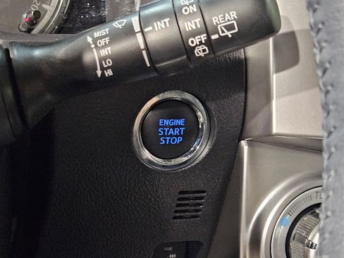 Certified 2024 Toyota 4Runner Limited AWD/4WD image 34
