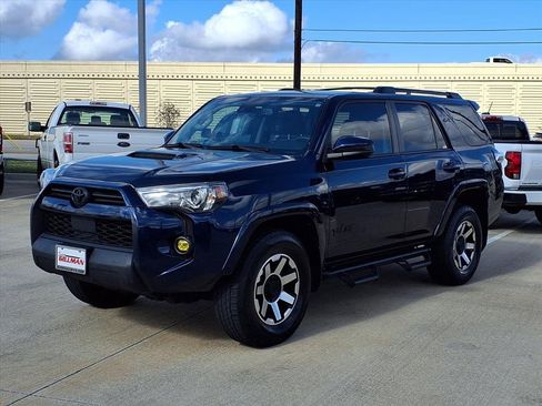 Used 2022 Toyota 4Runner TRD Off-Road image 4