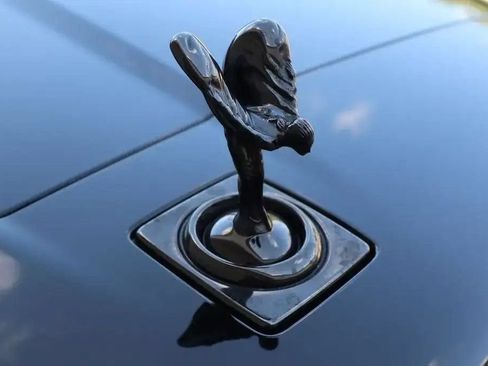 Certified 2024 Rolls-Royce Cullinan Black Badge AWD/4WD image 24
