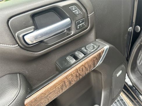 Used 2022 GMC Sierra 2500 Denali w/ Denali Ultimate Package image 19