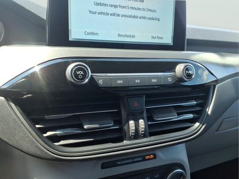 Used 2025 Ford Escape Active FWD image 16