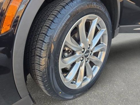 Used 2022 Lincoln Corsair AWD w/ Premium Package image 31