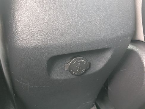 Used 2018 Hyundai Santa Fe Sport FWD image 15
