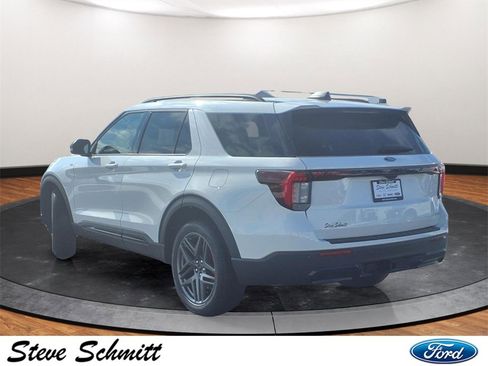 New 2026 Ford Explorer ST-Line image 3