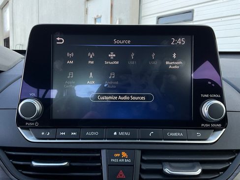 Used 2025 Nissan Altima 2.5 SV image 29